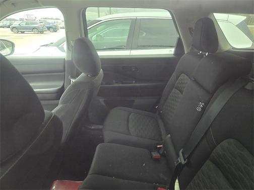 2023 Nissan Pathfinder SV