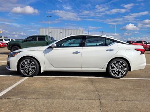 2024 Nissan Altima 2.5 SL