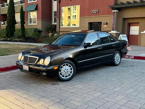 2000 Mercedes-Benz E-Class E320