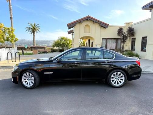 2009 BMW 750 I