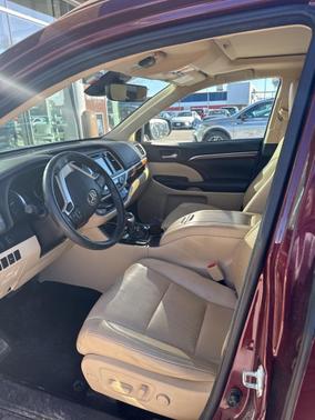 2017 Toyota Highlander 