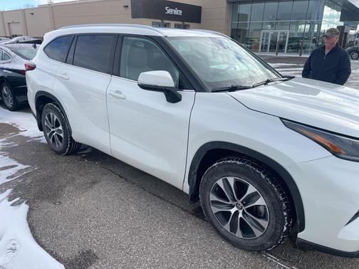 2021 Toyota Highlander XLE