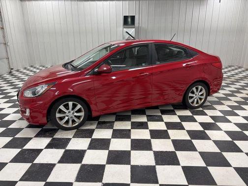 2012 Hyundai Accent GLS
