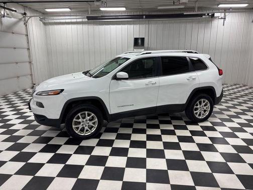 Bright White Clearcoat 2015 Jeep Cherokee Latitude