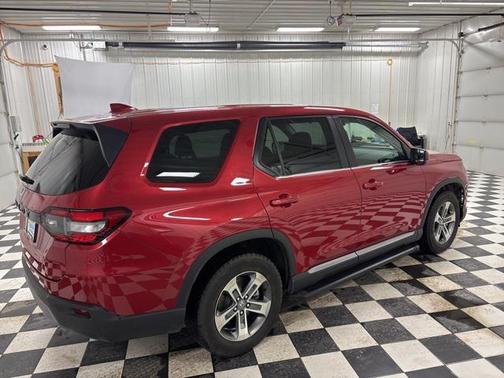 2023 Honda Pilot AWD EX-L 8 Passenger