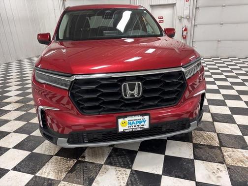2023 Honda Pilot AWD EX-L 8 Passenger