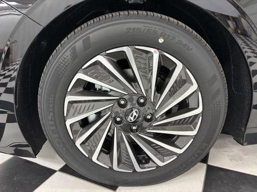 2026 Hyundai SONATA Hybrid SE