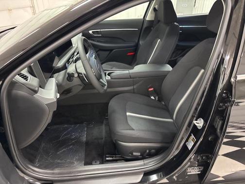 2026 Hyundai SONATA Hybrid SE