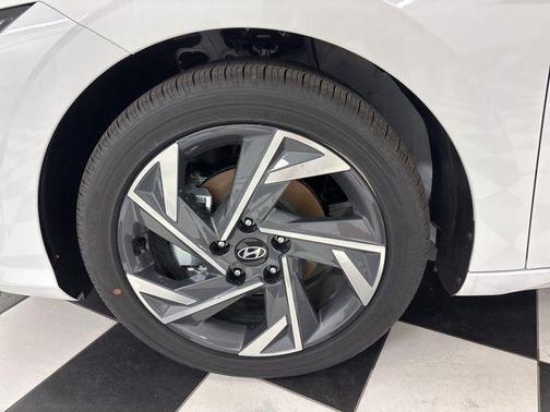 Serenity White 2025 Hyundai ELANTRA HEV SEL Sport