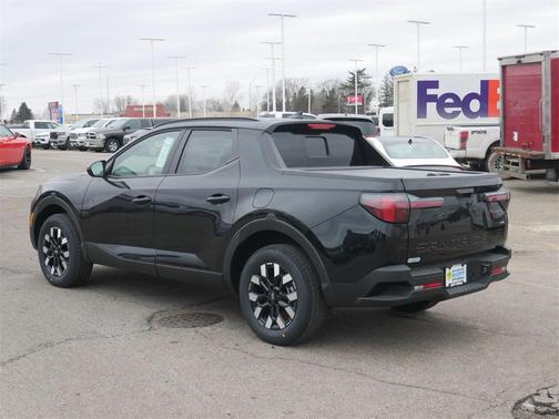 2025 Hyundai SANTA CRUZ SEL Activity