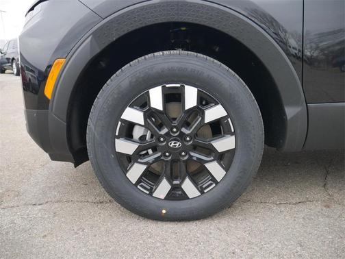 2025 Hyundai SANTA CRUZ SEL Activity