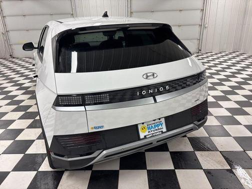 2022 Hyundai IONIQ 5 SE