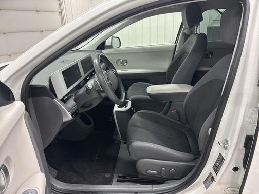 2022 Hyundai IONIQ 5 SE