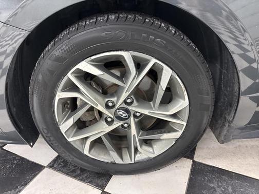 2022 Hyundai SONATA SEL