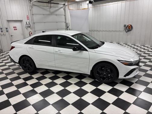 2026 Hyundai ELANTRA HEV SEL Sport