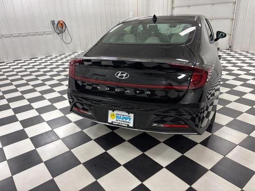 2023 Hyundai SONATA SE