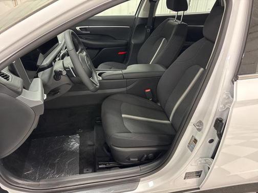 2026 Hyundai SONATA SEL