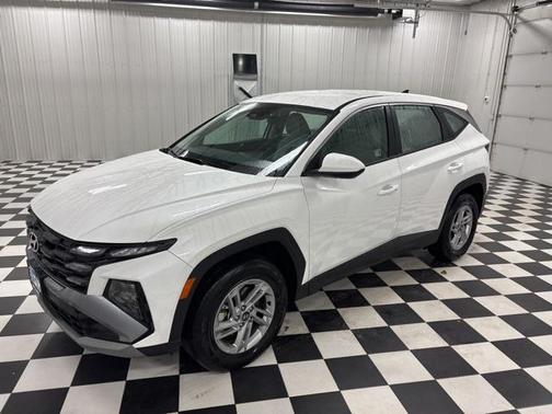 2025 Hyundai TUCSON SE