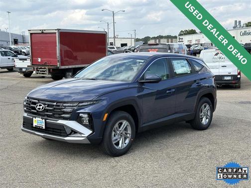 2025 Hyundai TUCSON SE