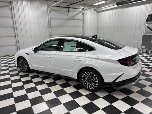 2026 Hyundai SONATA Hybrid SE