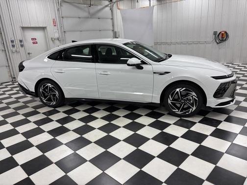 2026 Hyundai SONATA SEL