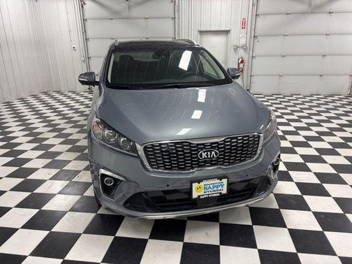 Everlasting Silver 2020 Kia Sorento SX