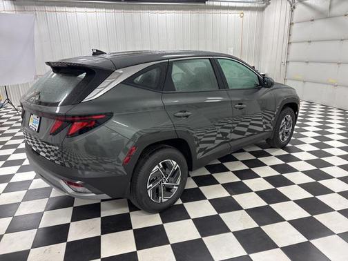 2026 Hyundai TUCSON Hybrid Blue SE