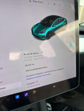 Pearl White Multi-Coat 2022 Tesla Model 3 Long Range