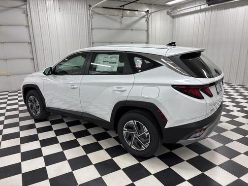 2026 Hyundai TUCSON Hybrid Blue SE