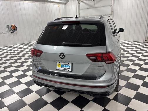 2024 Volkswagen Tiguan 2.0T SE R-Line Black 4MOTION