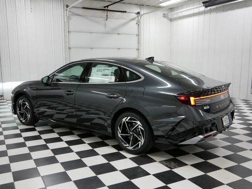 2026 Hyundai SONATA SEL