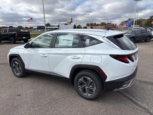 2026 Hyundai TUCSON Hybrid Blue SE
