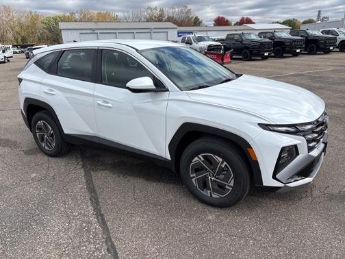 2026 Hyundai TUCSON Hybrid Blue SE