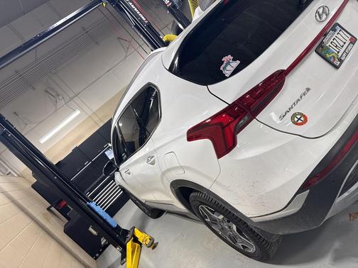 2023 Hyundai SANTA FE HEV SEL Premium