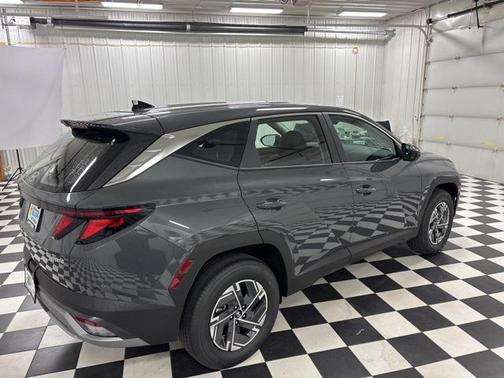 2026 Hyundai TUCSON Hybrid Blue SE