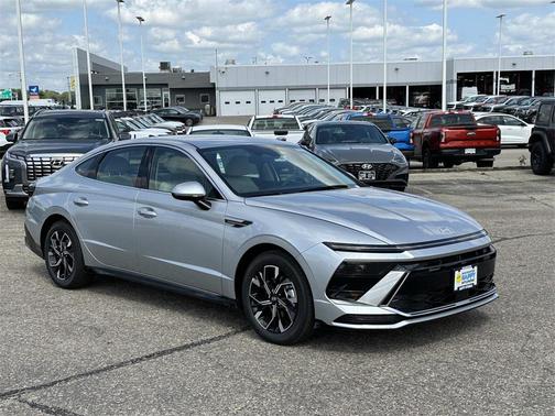 2024 Hyundai SONATA SEL