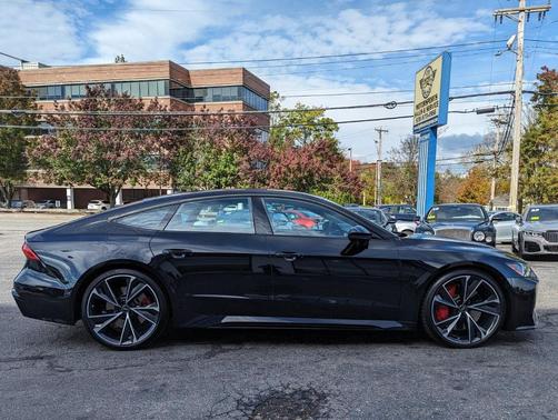 2022 Audi RS 7 4.0T