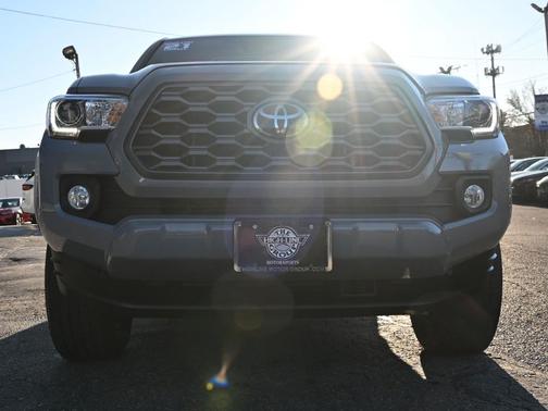 2021 Toyota Tacoma TRD Sport