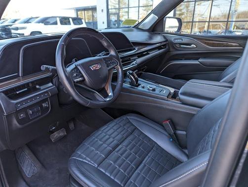 2023 Cadillac Escalade Sport Platinum