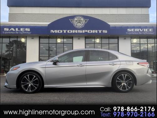 2020 Toyota Camry SE