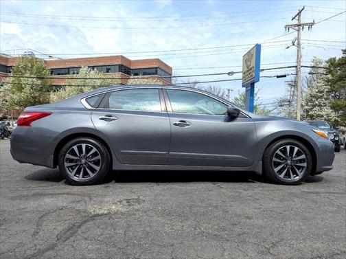 2017 Nissan Altima 2.5 SV