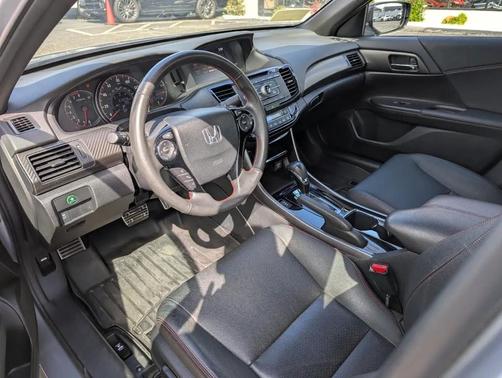 Lunar Silver Metallic 2017 Honda Accord Sport SE