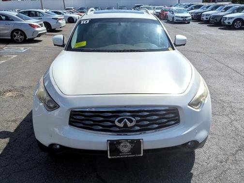 2010 INFINITI FX35 Base
