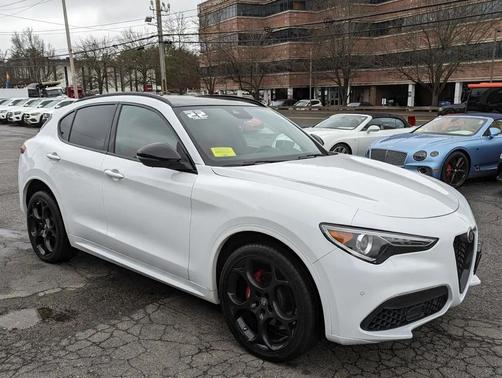 2022 Alfa Romeo Stelvio Ti