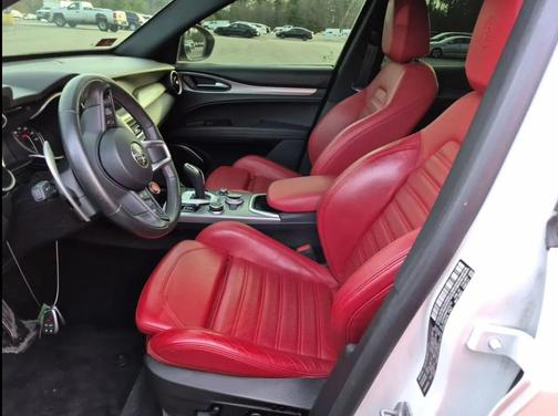 2022 Alfa Romeo Stelvio Ti