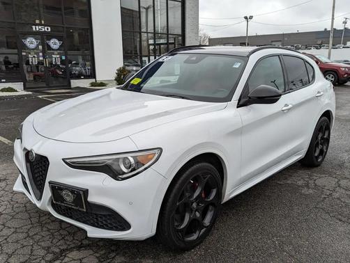 2022 Alfa Romeo Stelvio Ti
