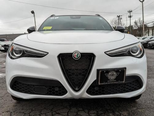 2022 Alfa Romeo Stelvio Ti