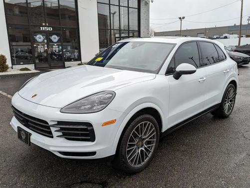 2023 Porsche Cayenne Platinum Edition