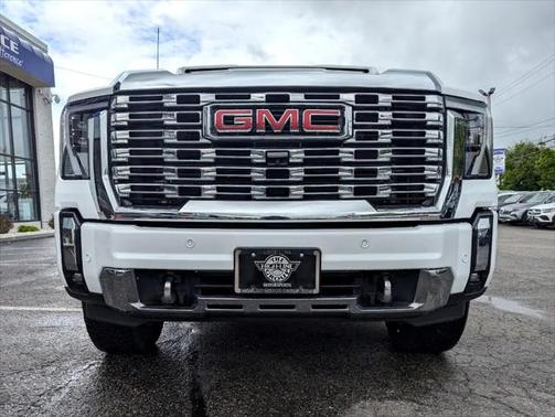 2024 GMC Sierra 2500 Denali