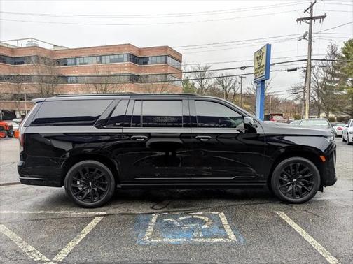 2021 Cadillac Escalade ESV Sport Platinum